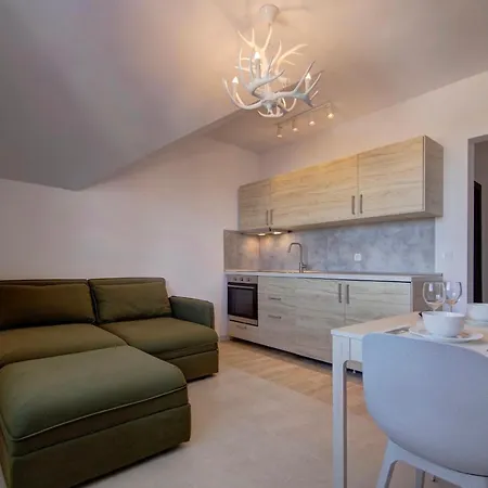 Pinewood Apartament *